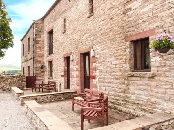 Old Byre Cottage exterior