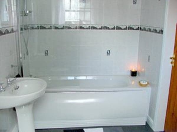 Bathroom in Stable Cottage