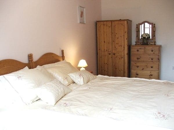 Double bedroom in Stable Cottage